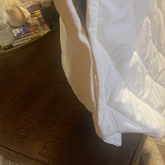 Coat - Picture 3 of 4